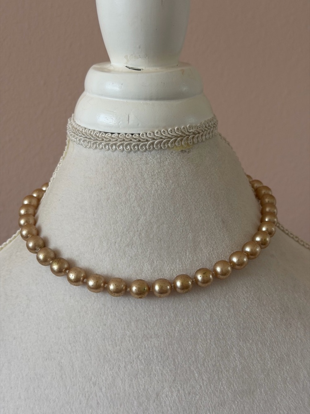 Vintage Champagne Faux Pearl Choker with Rhinestone